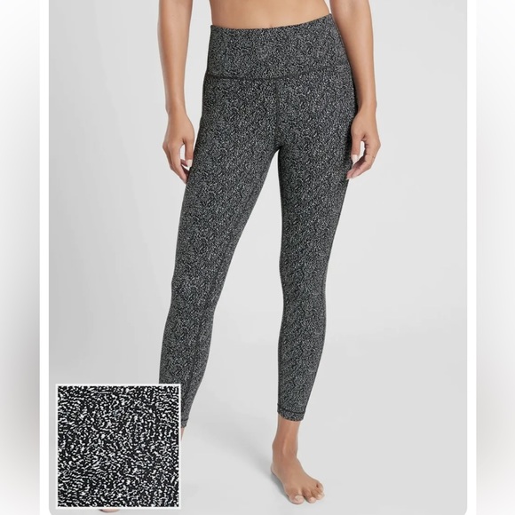 EUC Athleta Ultimate Stash Pocket Textured 7/8 Tight - Picture 1 of 7